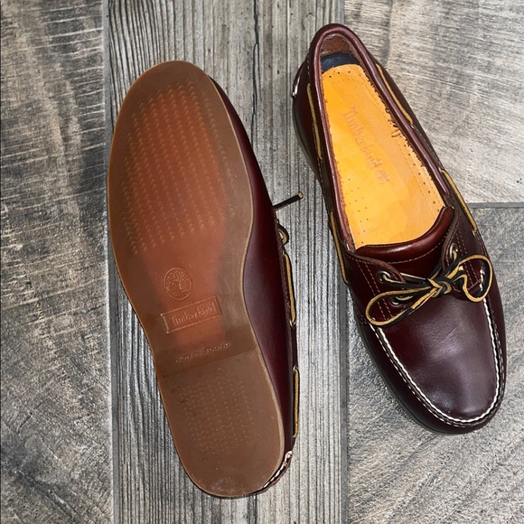 NWOT Timberlands Classic Brown Leather Boat Shoes main image 6